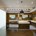 廚房炊具展示胡桃木柜體白色石英石臺面