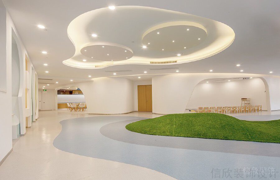 弧線微景觀過道效果辦公室設(shè)計圖