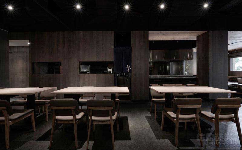 餐廳現代風用餐區原木桌椅效果圖