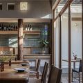 新中式田園風西餐廳玻璃磚背景墻裝修設(shè)計