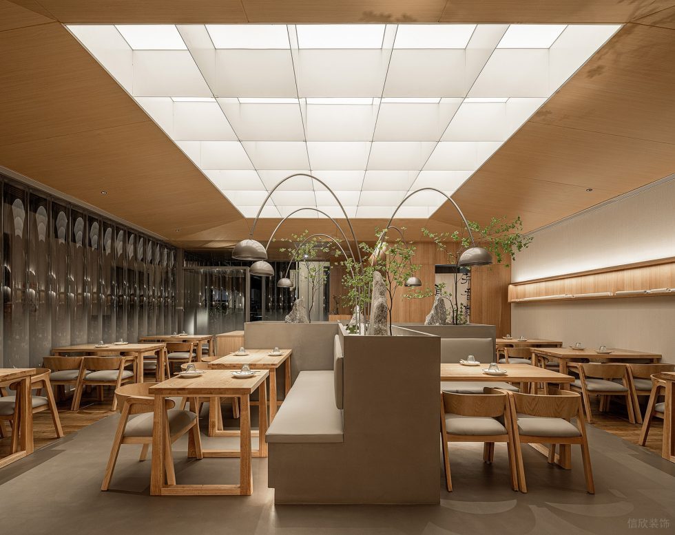 日式原木風中餐廳鏤空格子吊頂裝修設(shè)計圖
