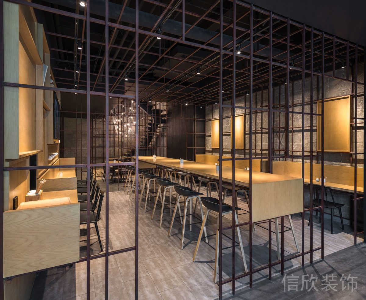 深圳福田沙嘴面館格子屏風(fēng)隔斷裝修設(shè)計(jì)
