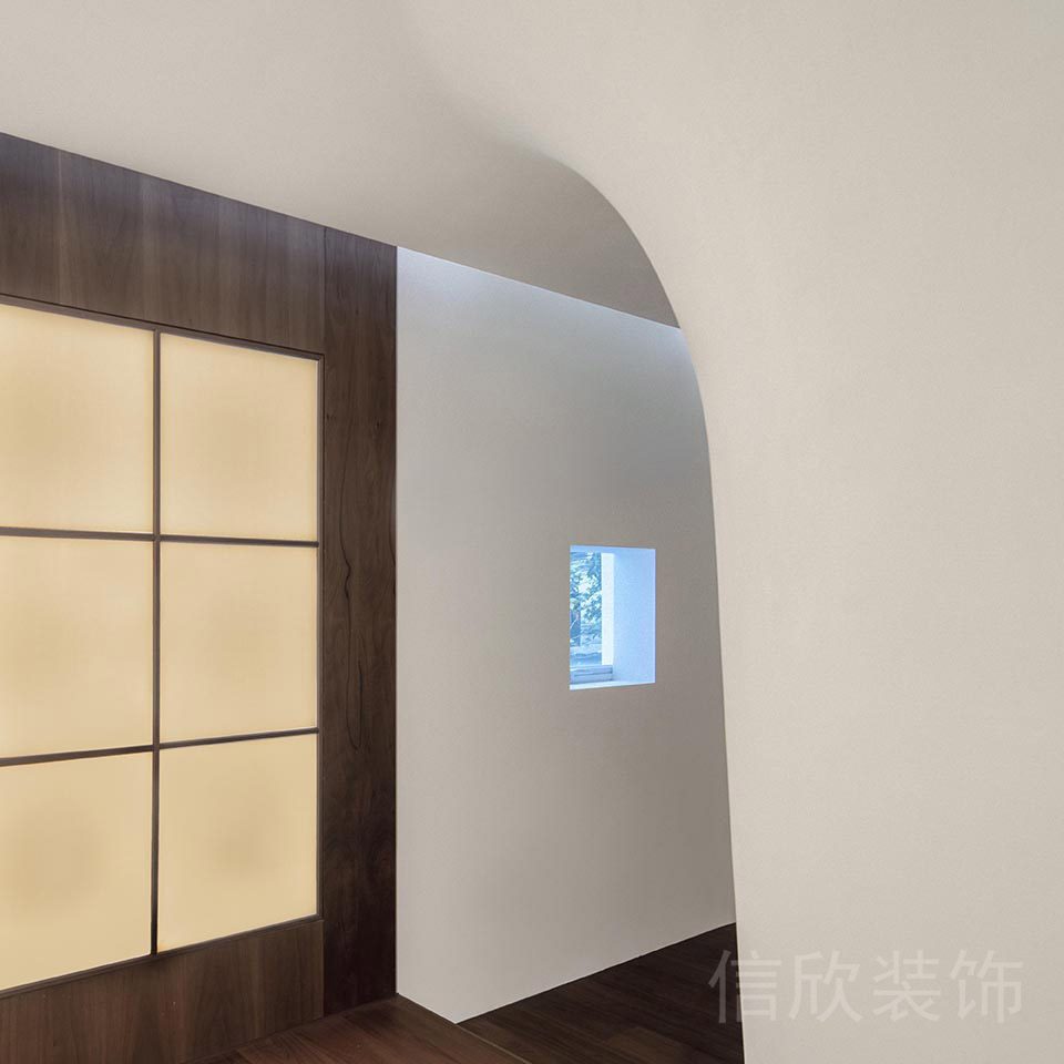日式實木設(shè)計瑜伽機(jī)構(gòu)過道裝修