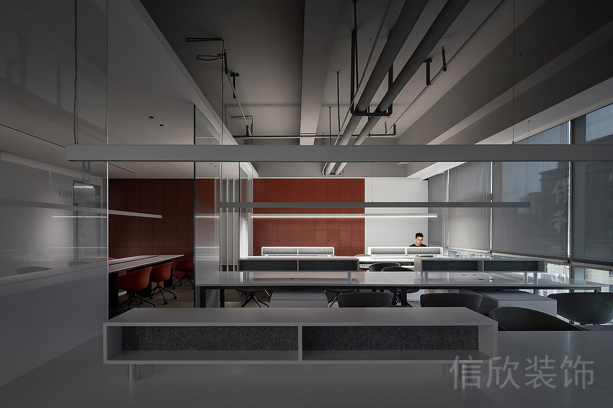 員工工作區(qū)域工業(yè)風(fēng)裝修設(shè)計(jì)辦公室